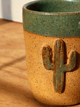 Load image into Gallery viewer, Speckled green glaze cactus clay pen cup
