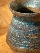 Load image into Gallery viewer, Rough speckled clay blue and brown glaze pot with hole
